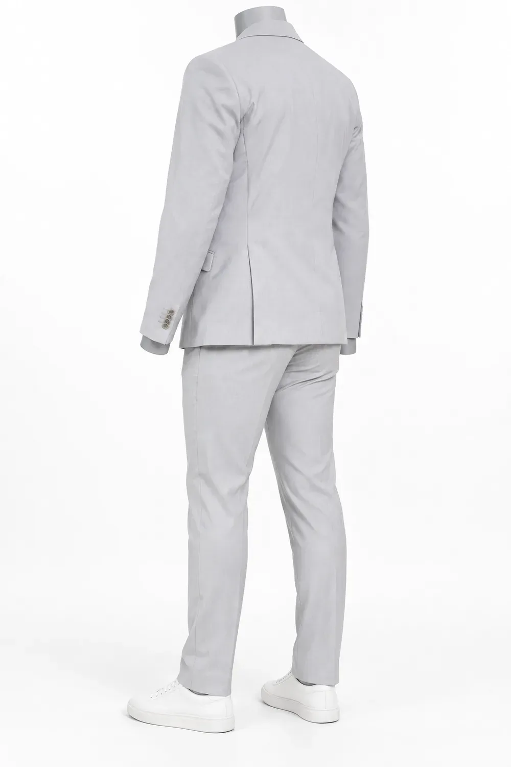 Traje gris perla, foto 2 de 3