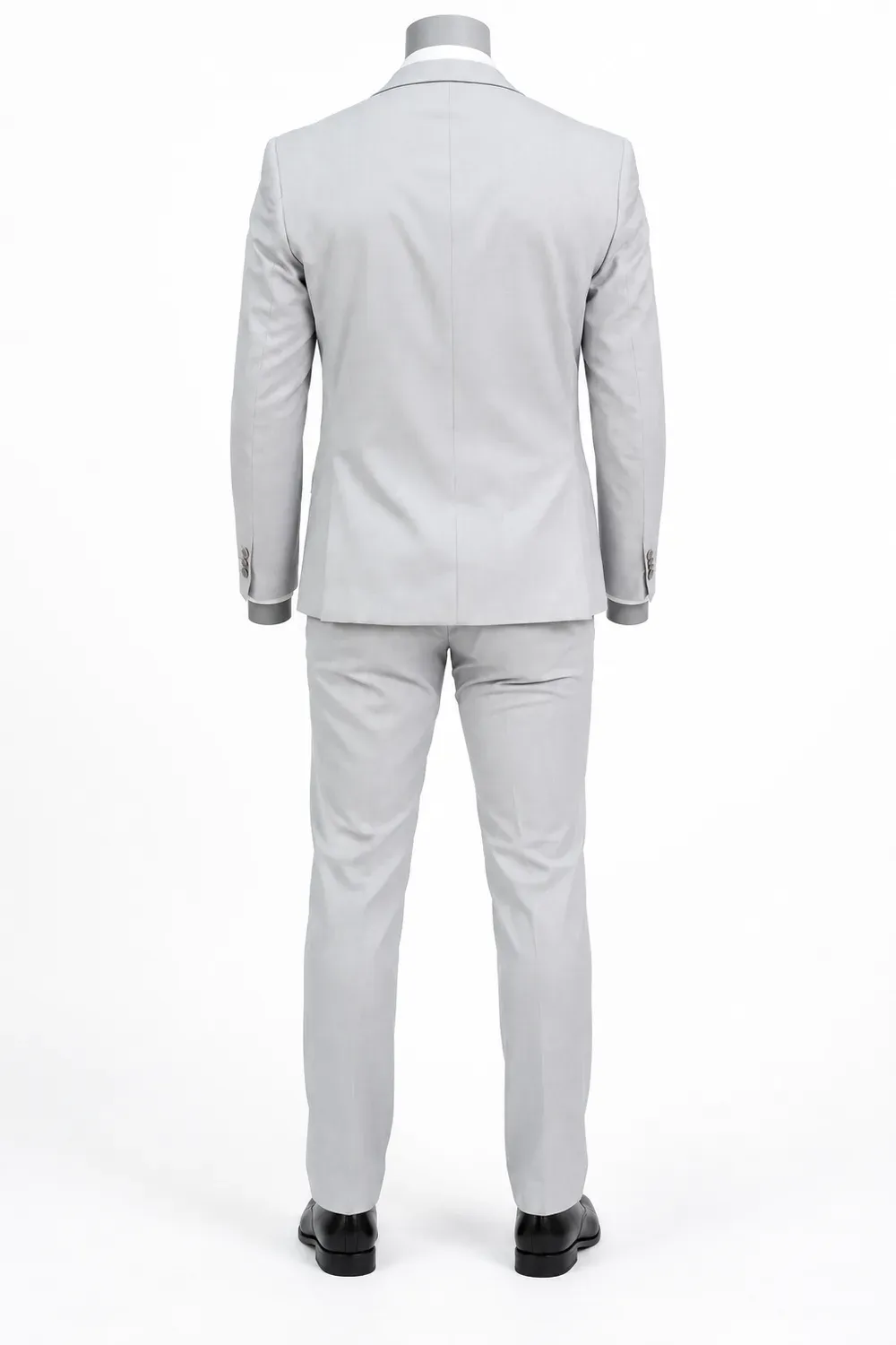 Traje gris perla, foto 3 de 3