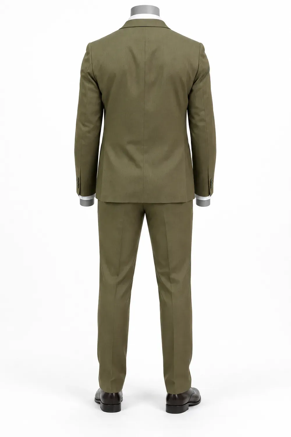 Traje verde oliva, foto 2 de 3